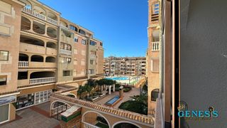 Apartamento en Calle de orihuela 73. ??? �apartamento frente al parque de las naciones! 3 dormitorios