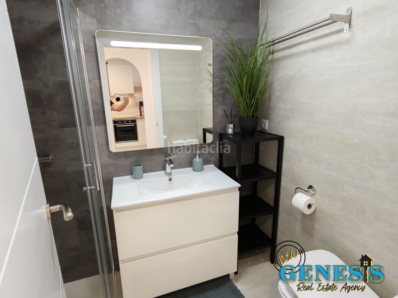 Foto ae09df58-23be-4f9b-ba01-3c314302f094. Apartament amb piscina a Antonio Machado Torrevieja