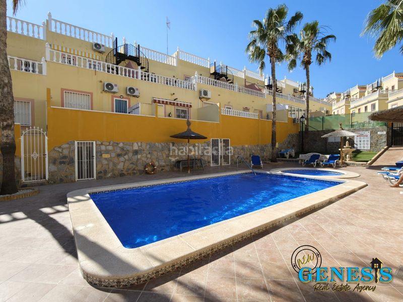 Foto 5b7908a5-338f-4edc-bc34-8dfe4b1668a2. Casa aparellada amb piscina a Villamartín-Las Filipinas Orihuela