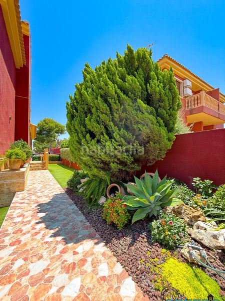 Foto c80aab7a-6f4f-4f2f-91ae-5c7ca8b50a4b. Casa aparellada amb xemeneia calefacció aparcament piscina a Torrevieja