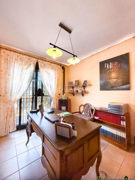Foto ce8d59d0-bbb8-4677-a711-f6dc2354a056. Casa aparellada amb xemeneia calefacció aparcament piscina a Torrevieja
