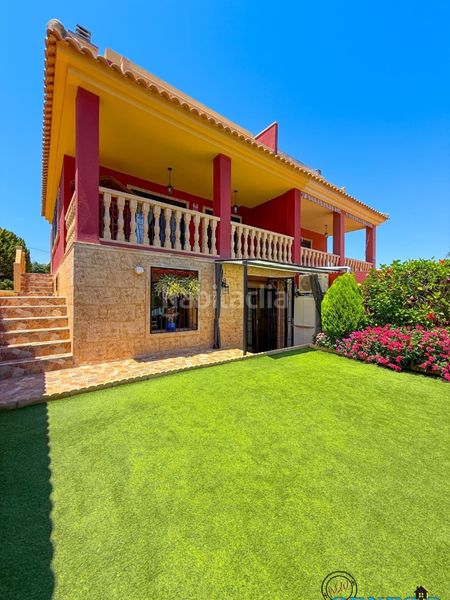 Foto d56bff0b-b08f-4d8e-aa02-878ed02535ca. Casa aparellada amb xemeneia calefacció aparcament piscina a Torrevieja