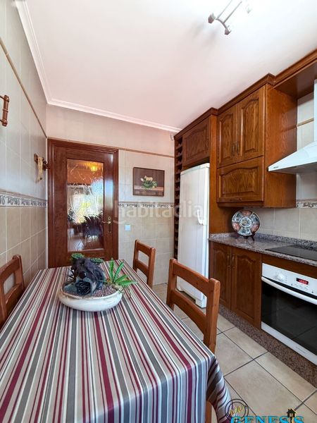 Foto d8b128ab-cd09-44c9-8f01-8411e3fc0f22. Casa aparellada amb xemeneia calefacció aparcament piscina a Torrevieja