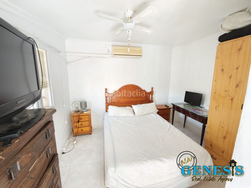 Foto 4acef802-e13b-48c0-8267-e85e75bb9c54. Casa bifamiliare in calle manuel tarin sala 113 in Torrevieja