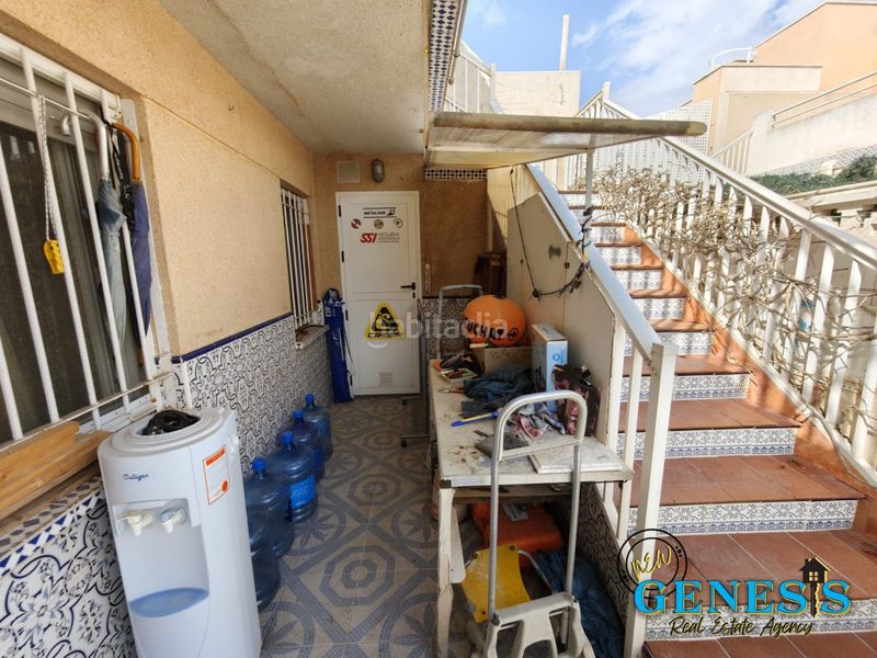 Foto 4ddfa202-a873-4ff4-9709-6f5a03bbe615. Casa bifamiliare in calle manuel tarin sala 113 in Torrevieja