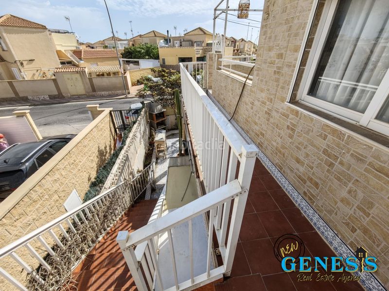 Foto ba0670f2-6dd5-4ade-9e6b-26a05d5dc1ed. Casa bifamiliare in calle manuel tarin sala 113 in Torrevieja