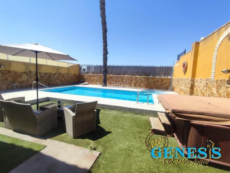 Foto 44584b09-5253-40c8-810b-5b63c2977eaf. Casa bifamiliare in calle sol poniente 7b in Aguas Nuevas Torrevieja