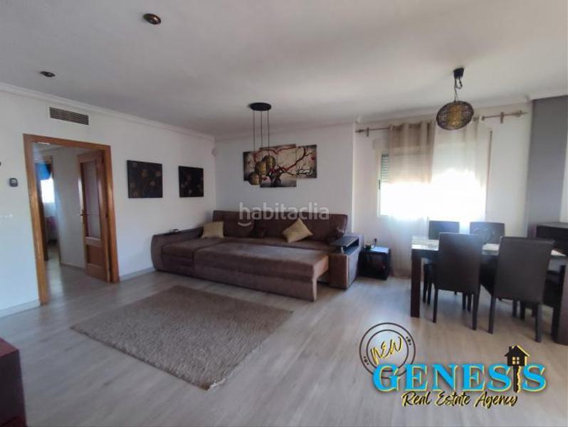 Foto 7cdeb339-157e-4729-8ee5-fa68f2eefc90. Casa bifamiliare in calle sol poniente 7b in Aguas Nuevas Torrevieja