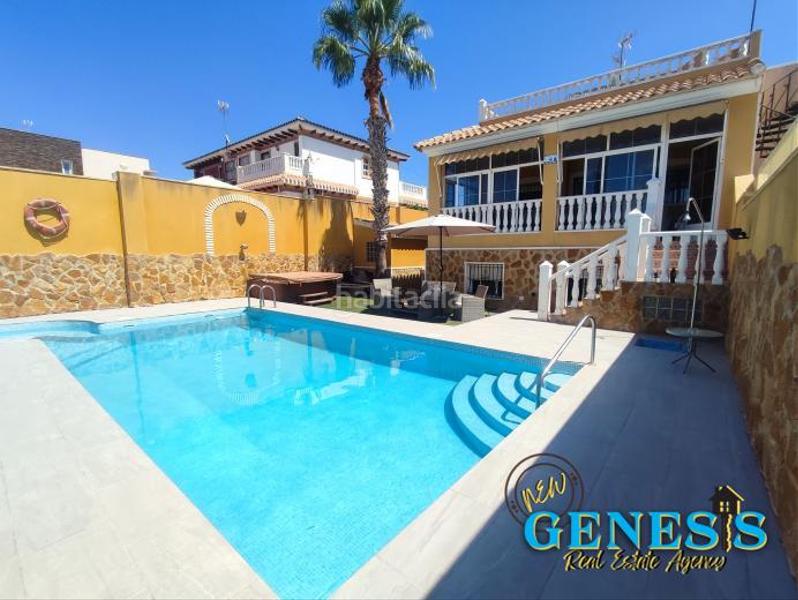 Foto ce185603-881f-4512-9294-555b1a323e07. Casa bifamiliare in calle sol poniente 7b in Aguas Nuevas Torrevieja