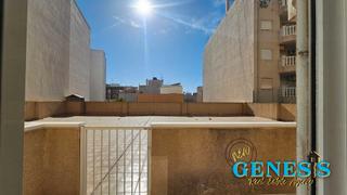 Flat  Calle caballero de rodas. Soleada vivienda con todas las comodidades en el centro de torre