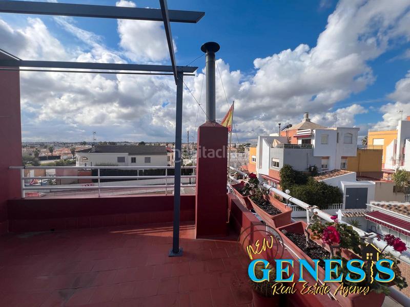 Foto d9e00e6d-5bf9-4834-9b6c-fb1f3f3245d6. Casa adossada a avenida de londres 184 a Los Balcones y los Altos Orihuela