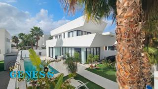Chalet  Urbanización ciudad quesada 2. Villa de lujo con 4 habitaciones, piscina privada y amplias esta