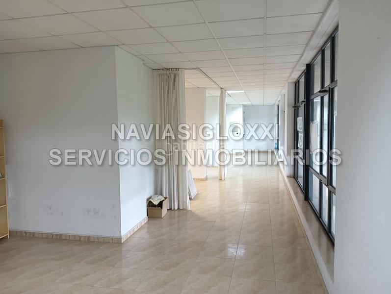 Foto 26121b7e-160b-48b0-9adb-f3d6a95acd3e. Bureau dans rúa das teixugueiras 19 dans Navia Vigo