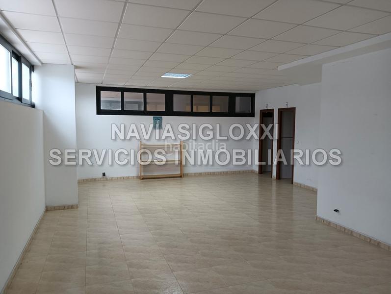 Foto 610ff606-eaeb-494d-86a6-f91b04d60c4a. Bureau dans rúa das teixugueiras 19 dans Navia Vigo