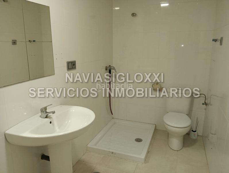 Foto a6ac556f-3dda-4924-bad5-ae6a963f31eb. Alquiler local comercial en rúa das teixugueiras 16 local acondicionado con salida de humos en Vigo