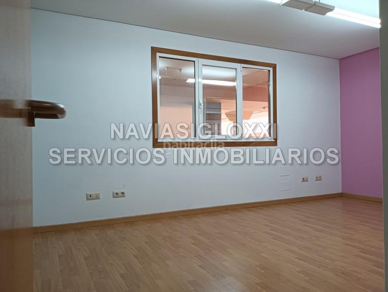 Foto 60769f11-1136-4a83-9f2a-dece7f3e0c9e. Oficina a rúa das teixugueiras 16 a Navia Vigo