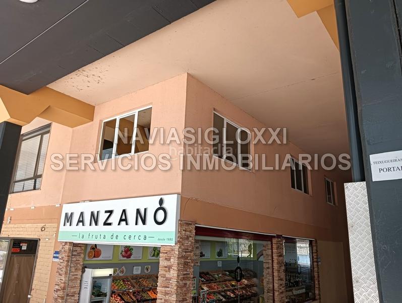 Foto f3e7a759-4349-47c8-a05f-cd75f2b1a43e. Oficina a rúa das teixugueiras 16 a Navia Vigo