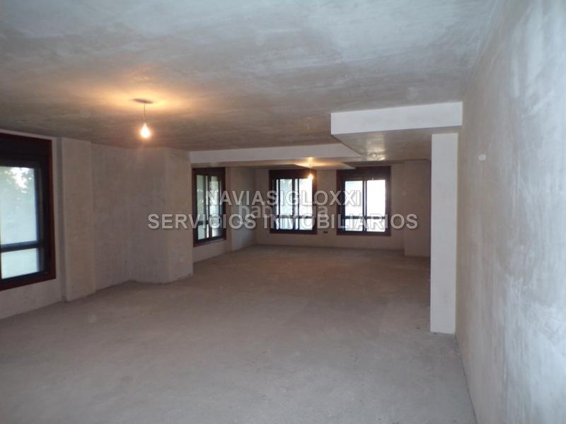 Foto abc1cd61-a20c-4420-9eff-275bce5b5c0e. Bureau dans rúa das teixugueiras 25 dans Navia Vigo