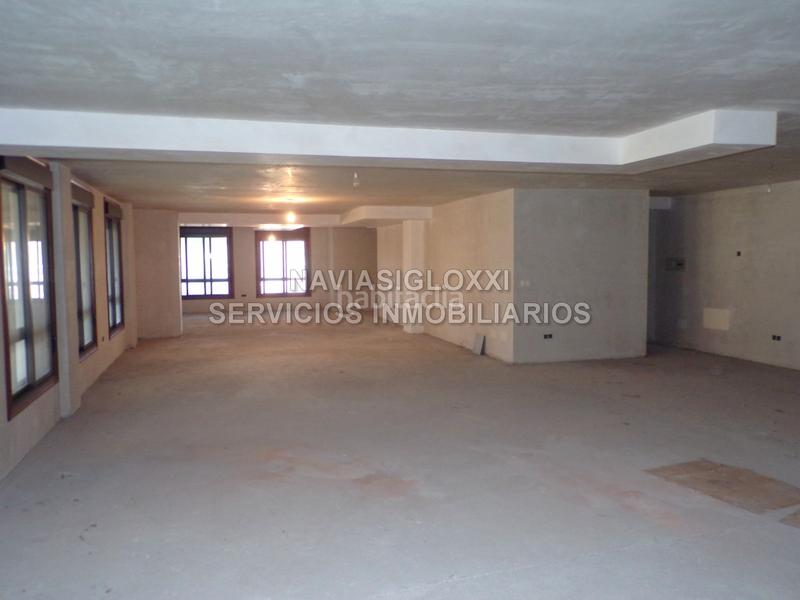 Foto f88bcef6-66f5-4b93-a18a-369e145b3d9e. Bureau dans rúa das teixugueiras 25 dans Navia Vigo