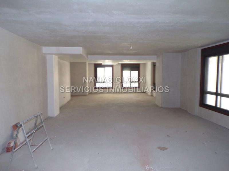 Foto 001b2f82-37b9-4476-a21b-34c202eb8052. Bureau dans rúa das teixugueiras 25 dans Navia Vigo