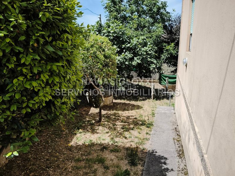 Foto a2c17051-804f-47b8-895d-30ca93ff616c. Casa amb calefacció aparcament a Comesaña - Matamá Vigo
