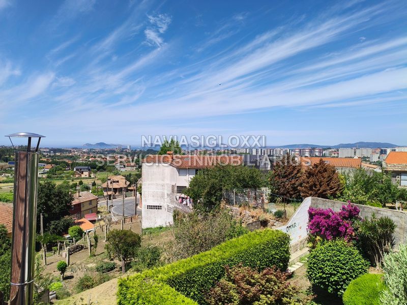Foto e03c859e-9e36-43e9-a473-2ea4374003ac. Casa amb calefacció aparcament a Comesaña - Matamá Vigo