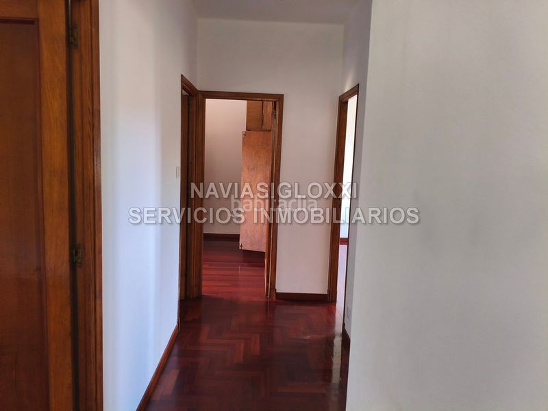 Foto feeacc2d-e415-46fd-8649-708846da0db0. Casa amb calefacció aparcament a Comesaña - Matamá Vigo
