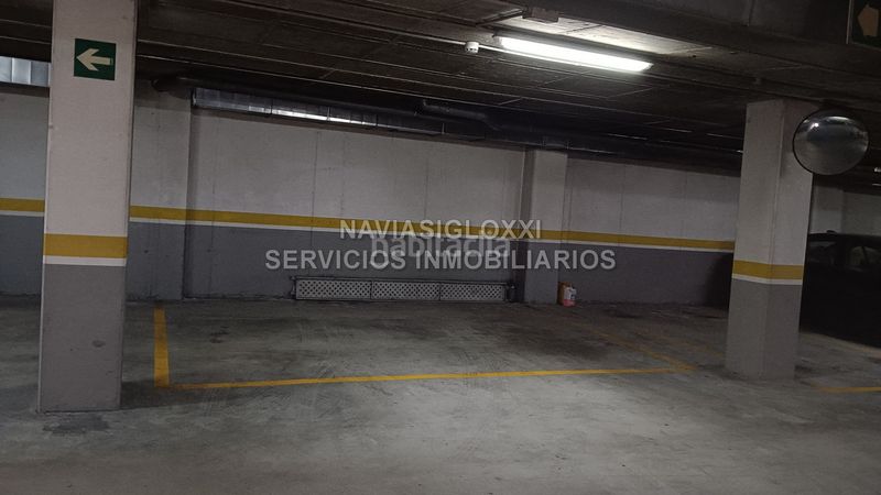 Foto bd43c755-d3c5-431f-97bc-e29c454b6549. Autoparkplatz in rúa das teixugueiras 18 in Navia Vigo