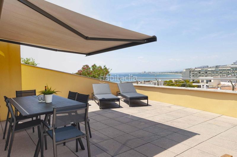 Foto 32f55e14-58df-4841-8d76-74ed2985f0de. Apartamento en marítim 31 ático en 1 línea con solárium, preciosas vistas y licencia turística. en Roses