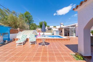 Xalet a Montseny 122. Casa 3 habitaciones con piscina