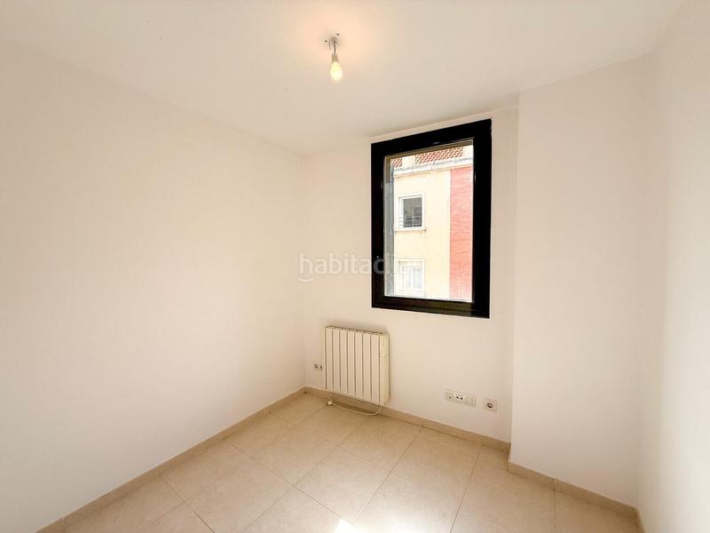 Foto 8075902b-81db-4b04-b963-03da366a90d9. Piso en progrés 7 piso en venta en calle progres en Figueres