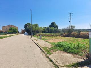 Terreno residencial en Vella 12. Parcela edificable en venta en els hostalets de llers  587 m