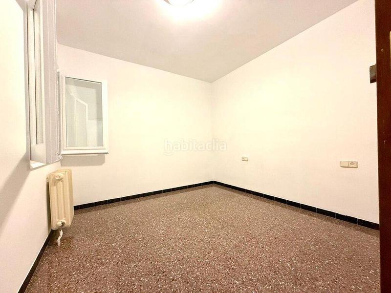 Foto b49cd1e5-7a95-44ec-a254-ad4dcbeaf2f9. Piso en vicenç dauner 16 piso en venta centro . en Figueres