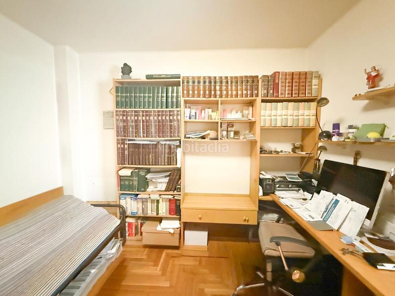 Foto e2d351b1-aa58-4682-81d2-22ae42d0dda3. Appartamento in de l'esperança 15 in Centre Figueres