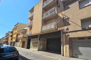 Dúplex a Sant pau 96. Ático dúplex con parking y trastero en figueres.