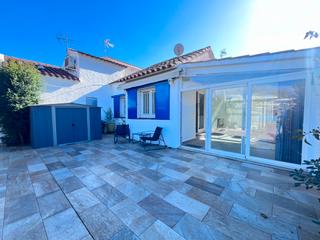 Casa adossada a Port estaca 18. Casa adosada en santa margarida  tu refugio ideal!