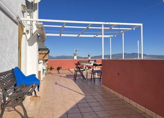 Duplex  Provença 1. Ático dúplex con terraza y parquing rodeado de naturaleza.