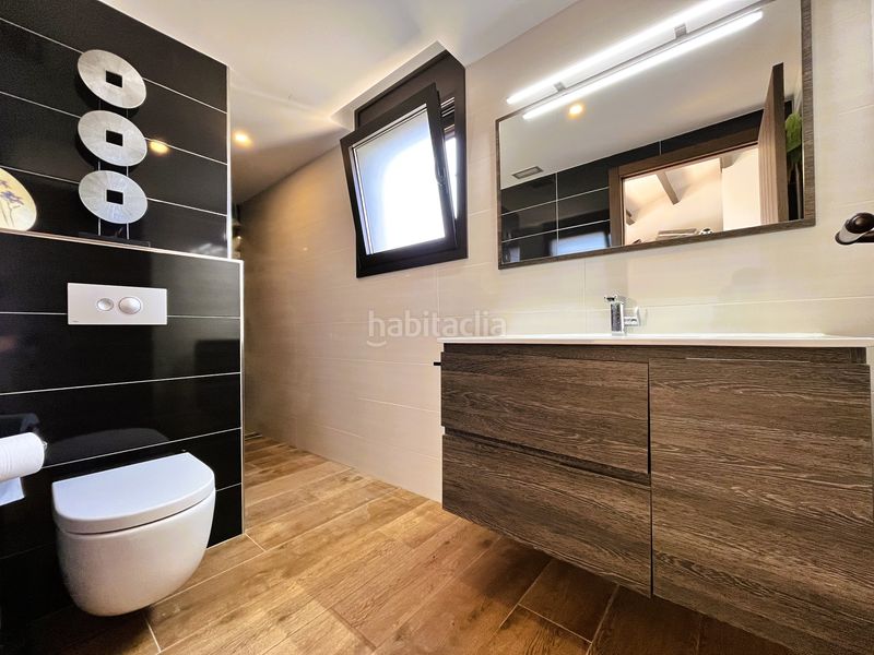 Foto 0f65424d-706e-4412-a56d-83f6b6d8650c. Casa adossada a de dalt 6 a Pontós