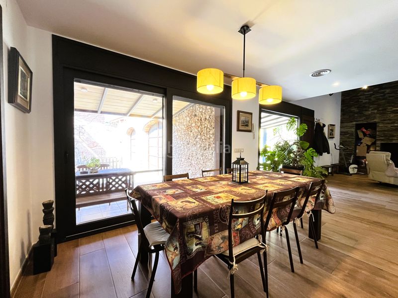 Foto 1f3b574c-9f21-4da7-81fd-36dca2600028. Casa adossada a de dalt 6 a Pontós