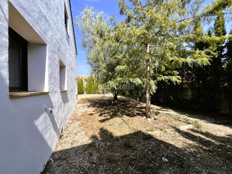 Foto 24ed293e-e836-45e6-856e-f5804311494f. Casa adossada a de dalt 6 a Pontós