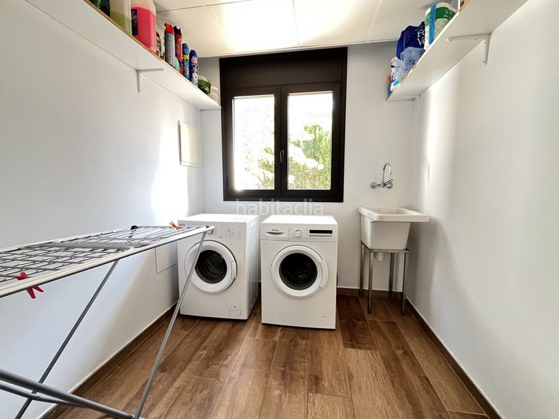 Foto af036b2a-d333-49d9-8cc4-f6790ae24669. Casa adossada a de dalt 6 a Pontós