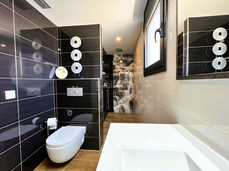 Foto dbc20c59-352e-4c7f-a949-926df8cb927e. Casa adossada a de dalt 6 a Pontós