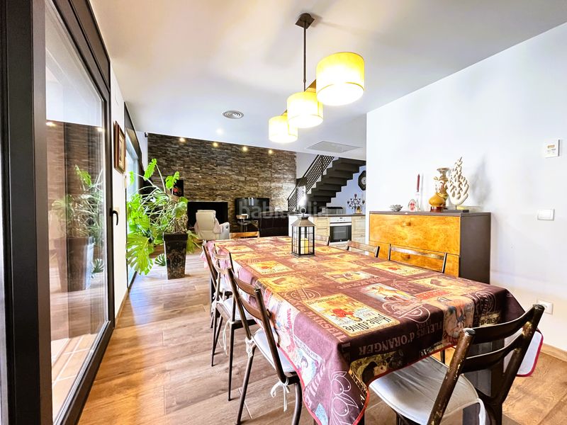 Foto edb74cf9-a19c-47cd-98cc-14bf0c6b989f. Casa adossada a de dalt 6 a Pontós