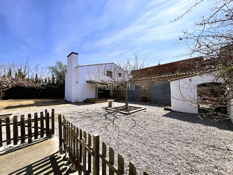 Foto f31d58f0-048d-458a-9ab0-3ea5148d321d. Casa adossada a de dalt 6 a Pontós