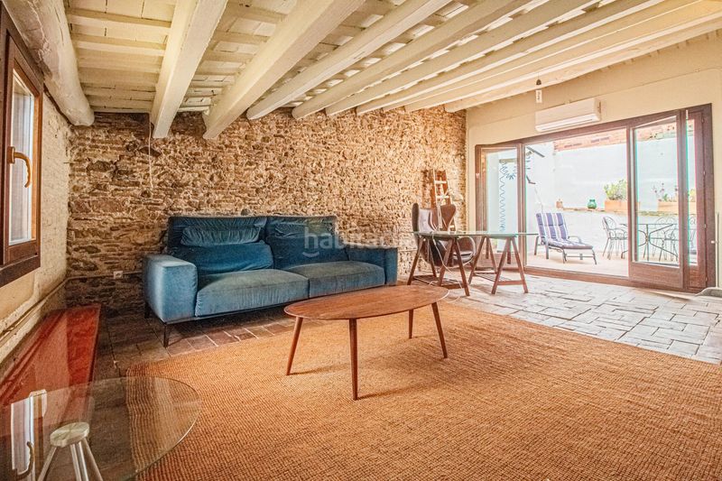 Foto 4f23ccb2-c361-41c8-996a-bbfd22481f38. Casa adossada a comtes d'empúries 16 a Castelló d´Empúries