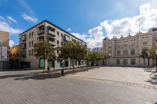 Etagenwohnung in Del forn nou 12. Vive en el centro de figueres con amplitud, luz y todas las como