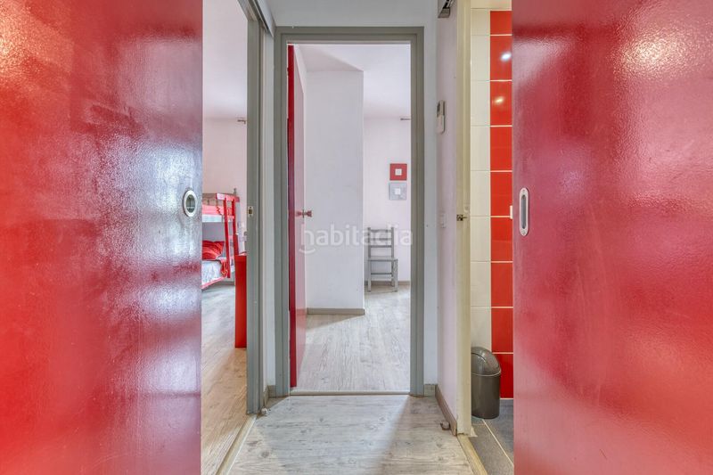 Foto 05f33671-b45b-40e6-8484-34999b235d99. Apartamento terraza con vistas al canal y parking privado en santa margarita en Roses