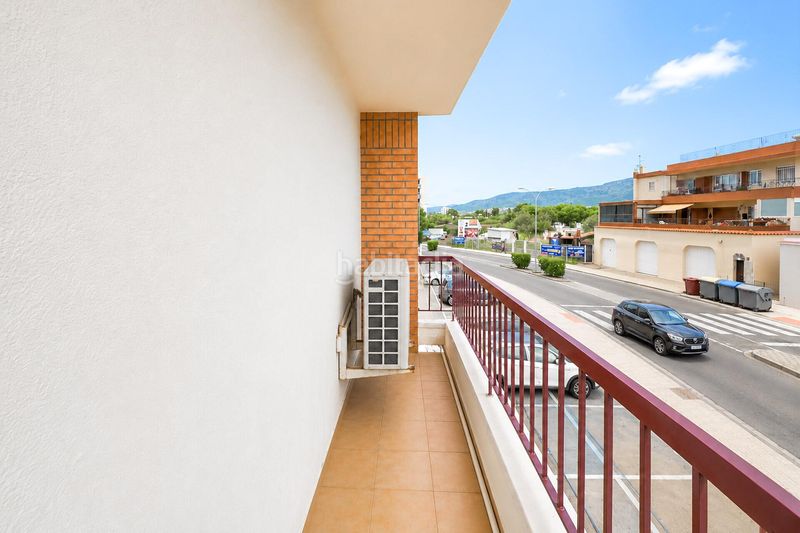 Foto 55991939-89dd-4980-afd9-9841a9ae33ec. Apartamento terraza con vistas al canal y parking privado en santa margarita en Roses