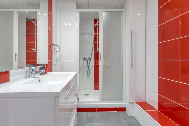 Foto 91bc5273-1a2f-435b-b448-d839fc5f2814. Apartamento terraza con vistas al canal y parking privado en santa margarita en Roses