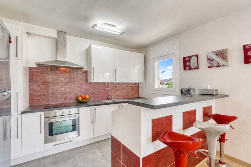 Foto a703f41f-1799-48cf-81c3-1d36e0fdfba3. Apartamento terraza con vistas al canal y parking privado en santa margarita en Roses